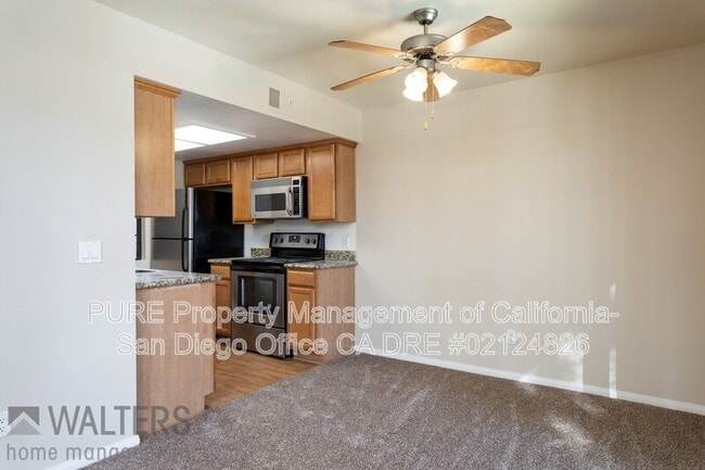 Building Photo - 15078 Avenida Venusto