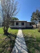 Building Photo - 745 E Valencia St