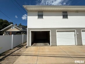 Building Photo - 540 N Main St