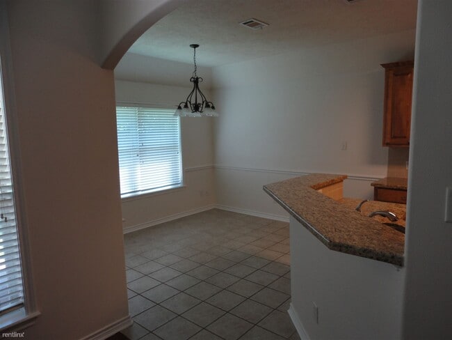 Building Photo - 3 br, 2 bath House - 4216 Camber Ct