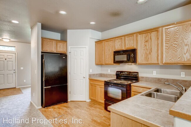 Building Photo - 2 br, 2.5 bath House - 1481 NE Lockheart Ln