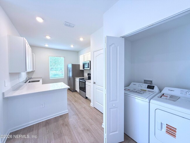 Building Photo - 135 Palmetto Rdg Rd