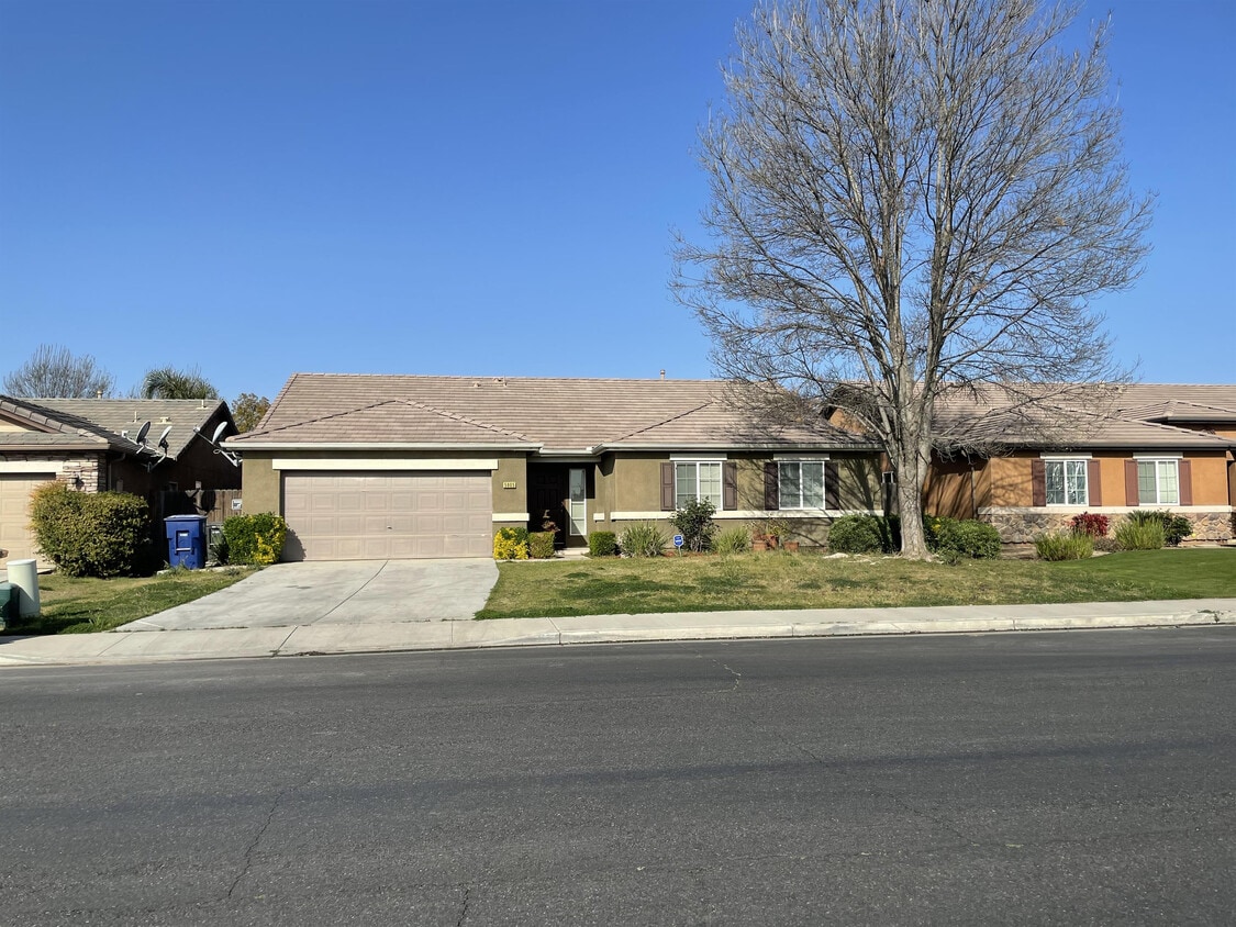 5905 Ebro St, Bakersfield, CA 93311 House Rental in Bakersfield, CA