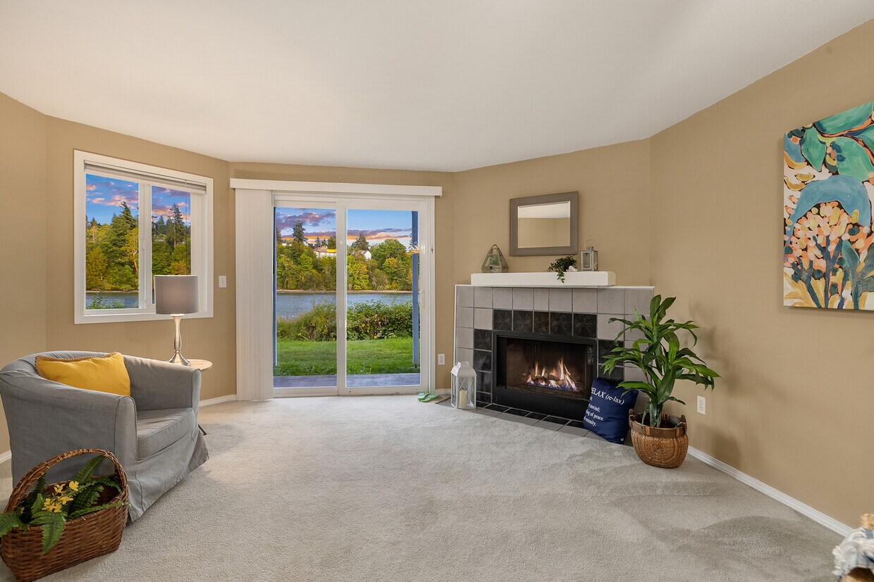 Foto principal - 19764 3rd Ave NW