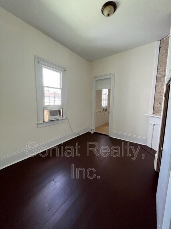 Building Photo - 3604 Baronne St