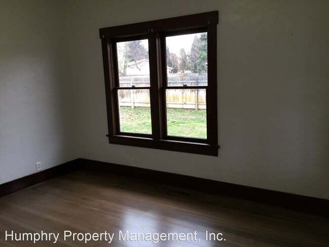 Building Photo - 3 br, 1.5 bath House - 5700 N. Garrett St.