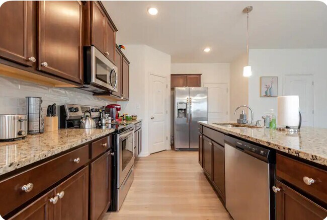 Foto del edificio - 2754 Sandersville Rd