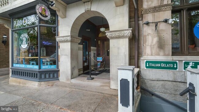 Foto del edificio - 22 N Main St