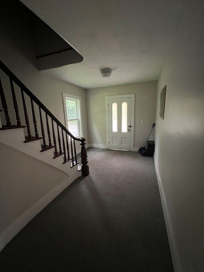 Building Photo - 271 Cordaville Rd