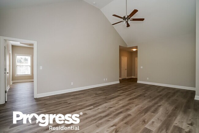 Foto del edificio - 105 Larkin Springs Rd