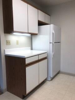 Building Photo - 407 Laurentian Pl