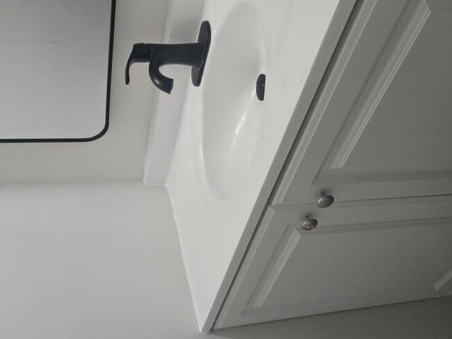 Building Photo - 1719 Julie Ct