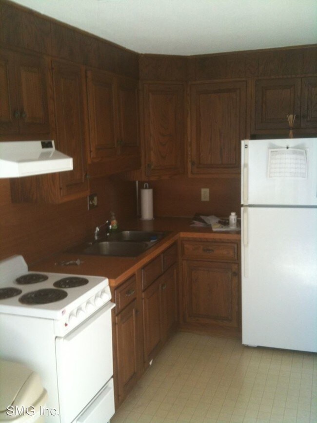 Building Photo - 5 Gorham Ave