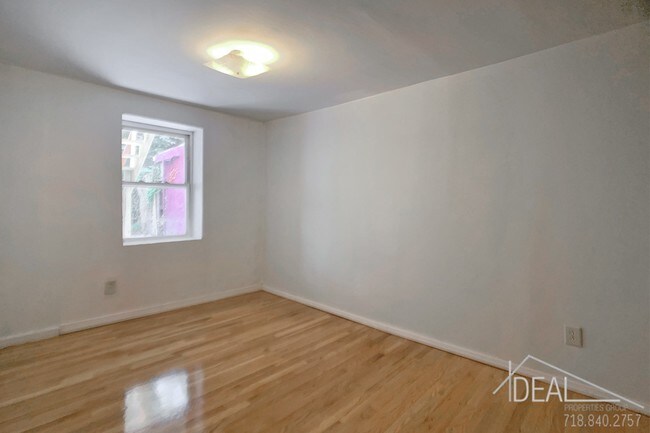 Building Photo - 280 9th Street #1R