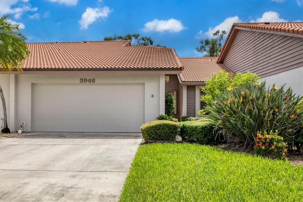 Primary Photo - 3946 Wilshire Cir E