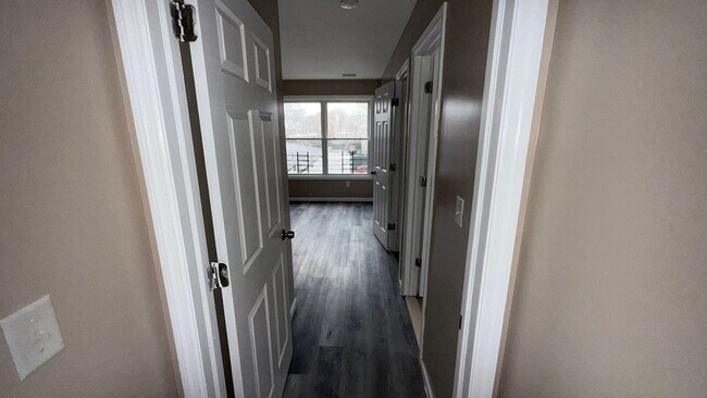 Foto del edificio - 766 E 26th St