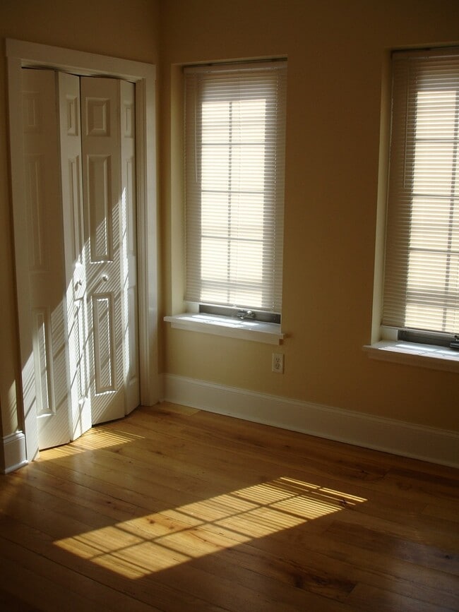 Foto del edificio - 518 N Queen St