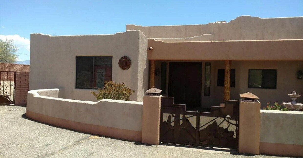 Primary Photo - Spacious 4BR House in Tucson