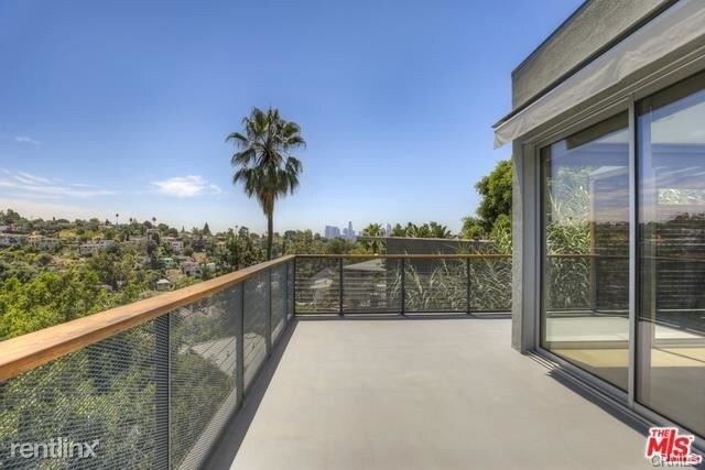 Foto del edificio - 4 br, 4.5 bath House - 1684 Rotary Dr