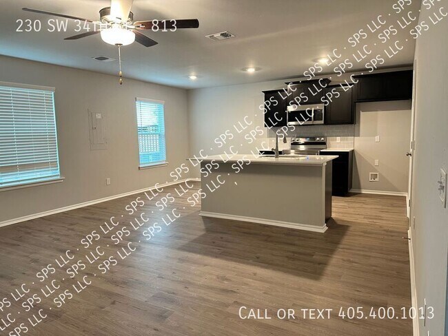 Foto del edificio - 230 SW 34th St