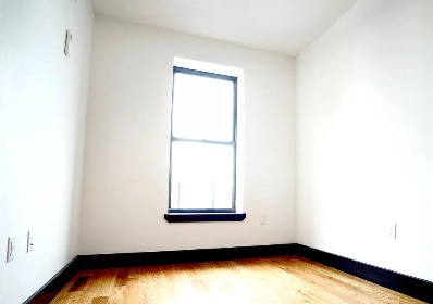 Building Photo - 2621 Newkirk Ave