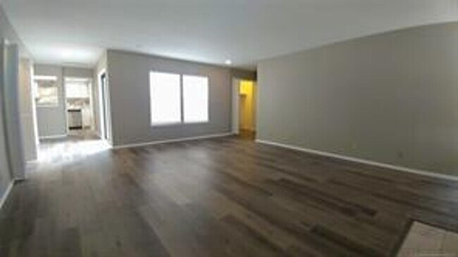 Foto del edificio - 6518/6520 E 90th St