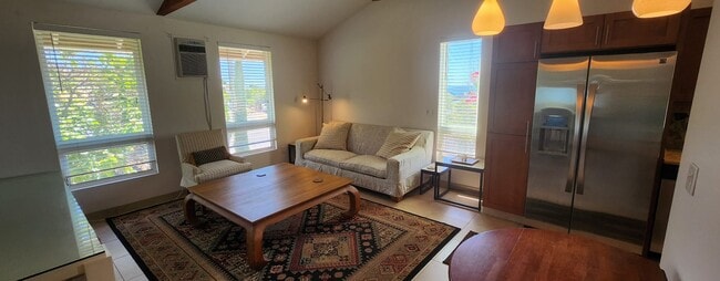 Building Photo - 934 Kuialua Pl