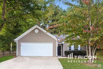 Building Photo - 2487 Archwood Way
