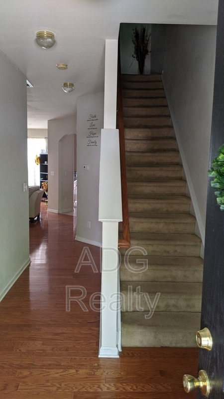 Foto del edificio - 2128 Whispering Way