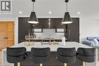 Building Photo - 6523 WELLINGTON 7 Rd