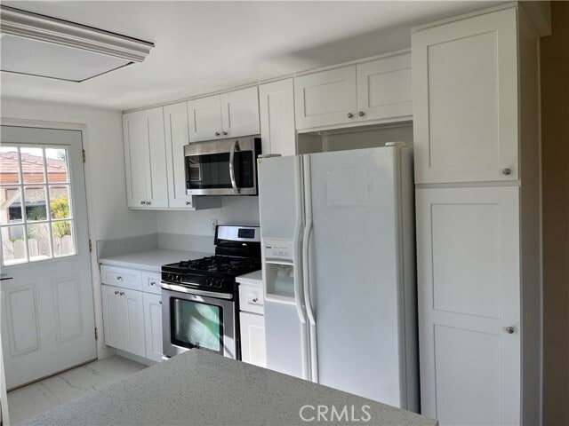 Foto del edificio - 9352 Mokihana Dr