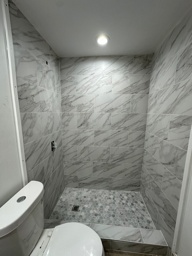 Foto del edificio - Carmen Ave - Fourplex