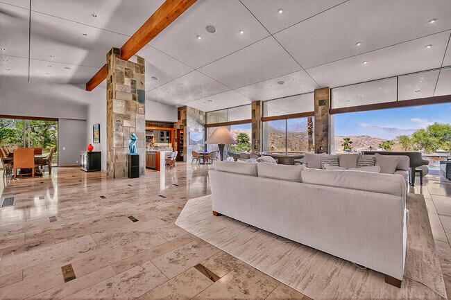 Foto del edificio - 9 Rockcrest
