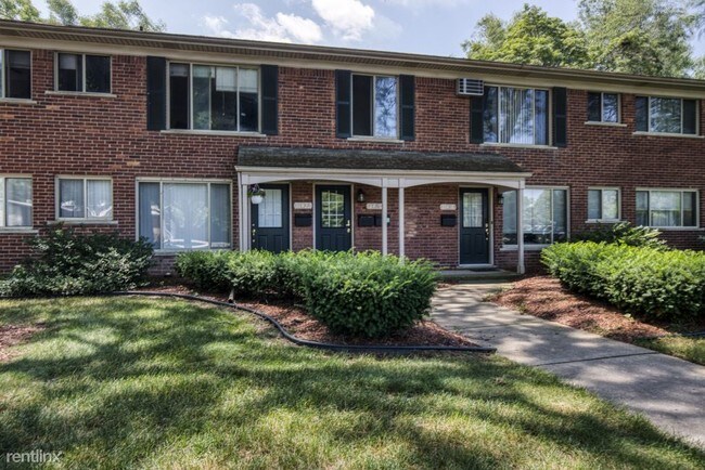 Building Photo - 2 br, 1 bath House - 11420 Canal Rd # 203