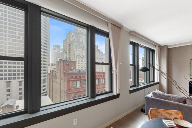 Foto del edificio - 915 Olive St