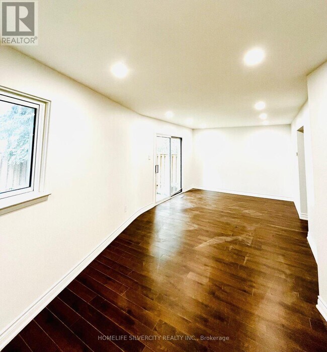 Building Photo - 26 Niles Way