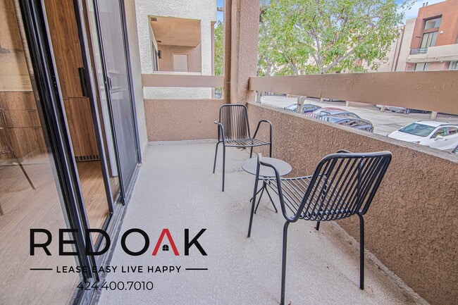 Building Photo - ~2 Months FREE~ Fully Furnished Suite In a...