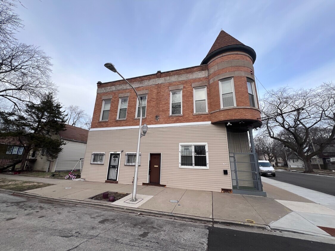 Foto principal - 5257 S Aberdeen St