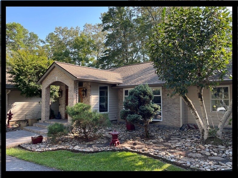Primary Photo - 19 Skipper Ln