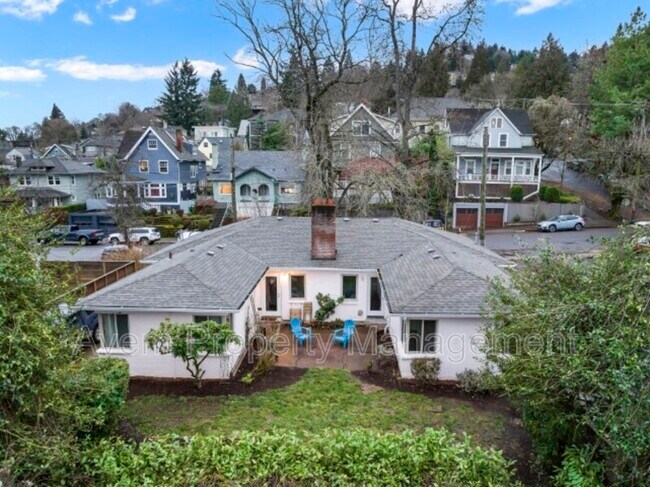 Foto del edificio - 2875 NW Thurman St