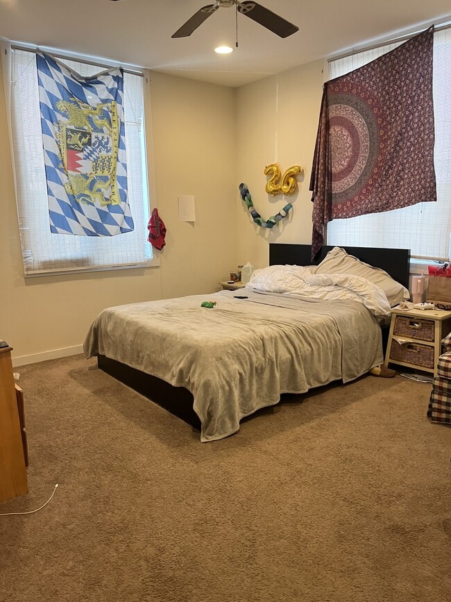 Foto del edificio - 1829 Vineyard St