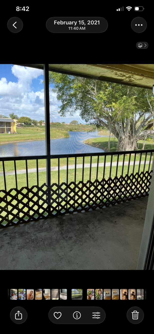 Building Photo - 1629 Meadows Cir W