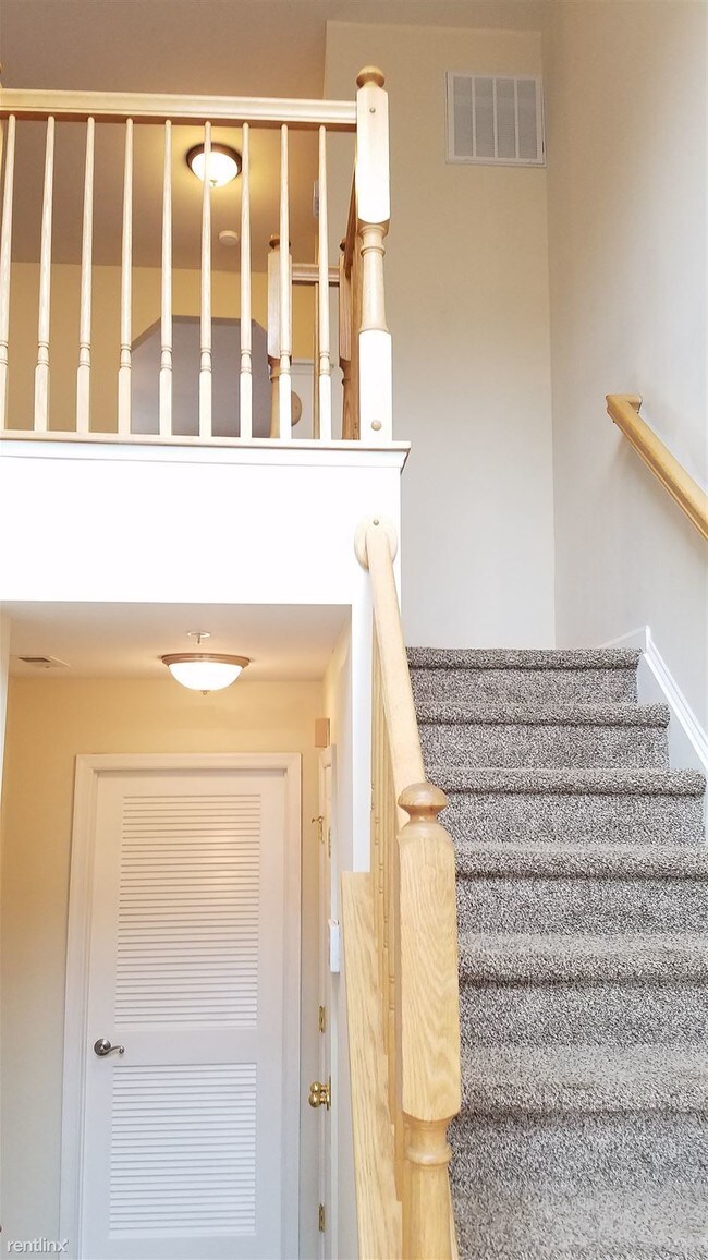 Foto del edificio - 3 br, 2.5 bath Townhome - 1913 Fieldstone Way