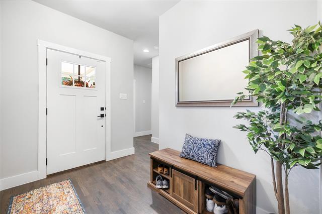 Foto del edificio - 312 N Henderson Ave