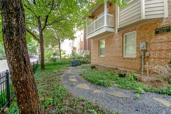 Foto del edificio - 2623 Colby St