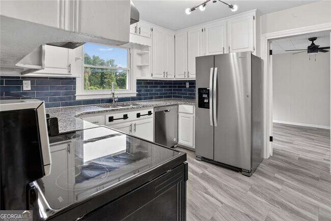 Building Photo - 3081 Glendale Ct