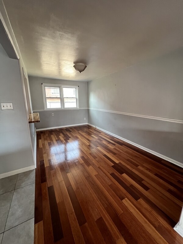 Foto del edificio - 7473 Brockton Rd