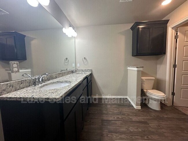 Foto del edificio - 731 SW 14th St