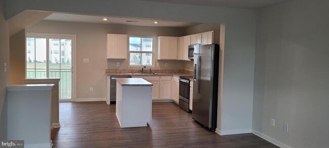 Building Photo - 1047 Wickersham Wy