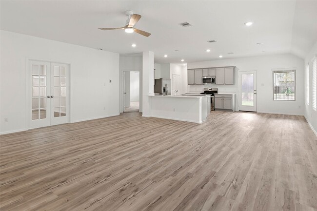 Building Photo - 7602 Angels Lndg Ln